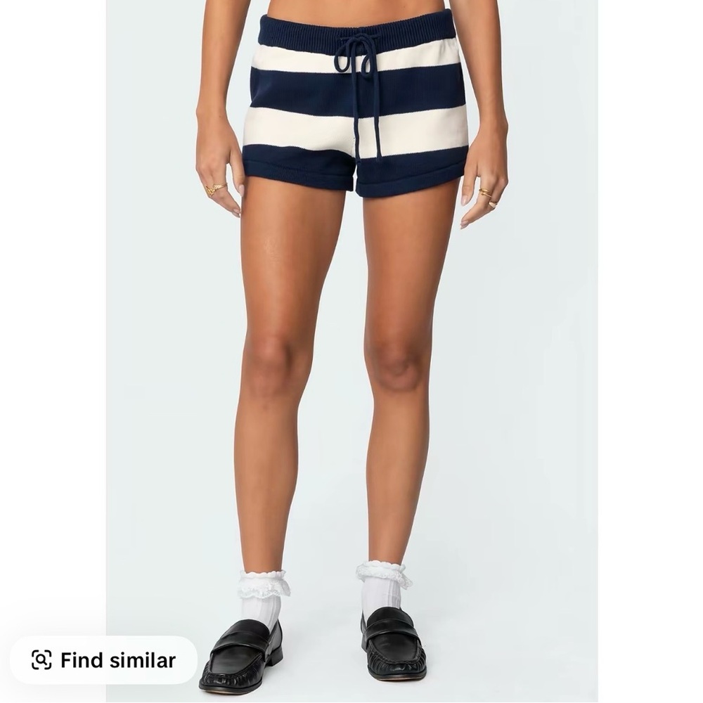 Edikted Riley Striped Knit Shorts - Picture 2 of 6